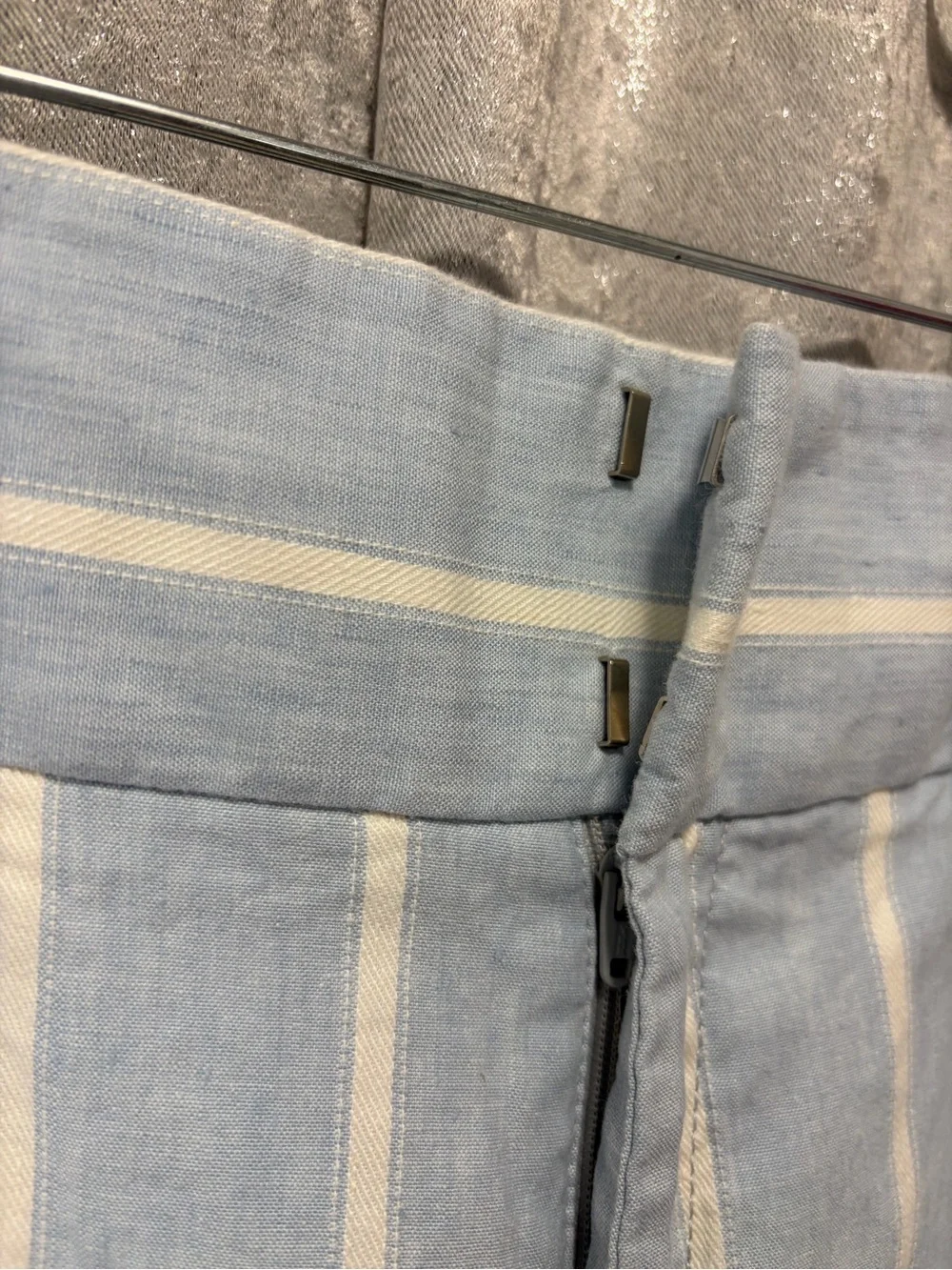 Banana Republic Linen Blend Light Blue Vertical Stripe Chinos 4